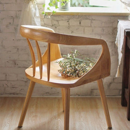 Traditional Vintage Rubberwood Solid Wood Dining Chair Backrest Armrests For Dining Room