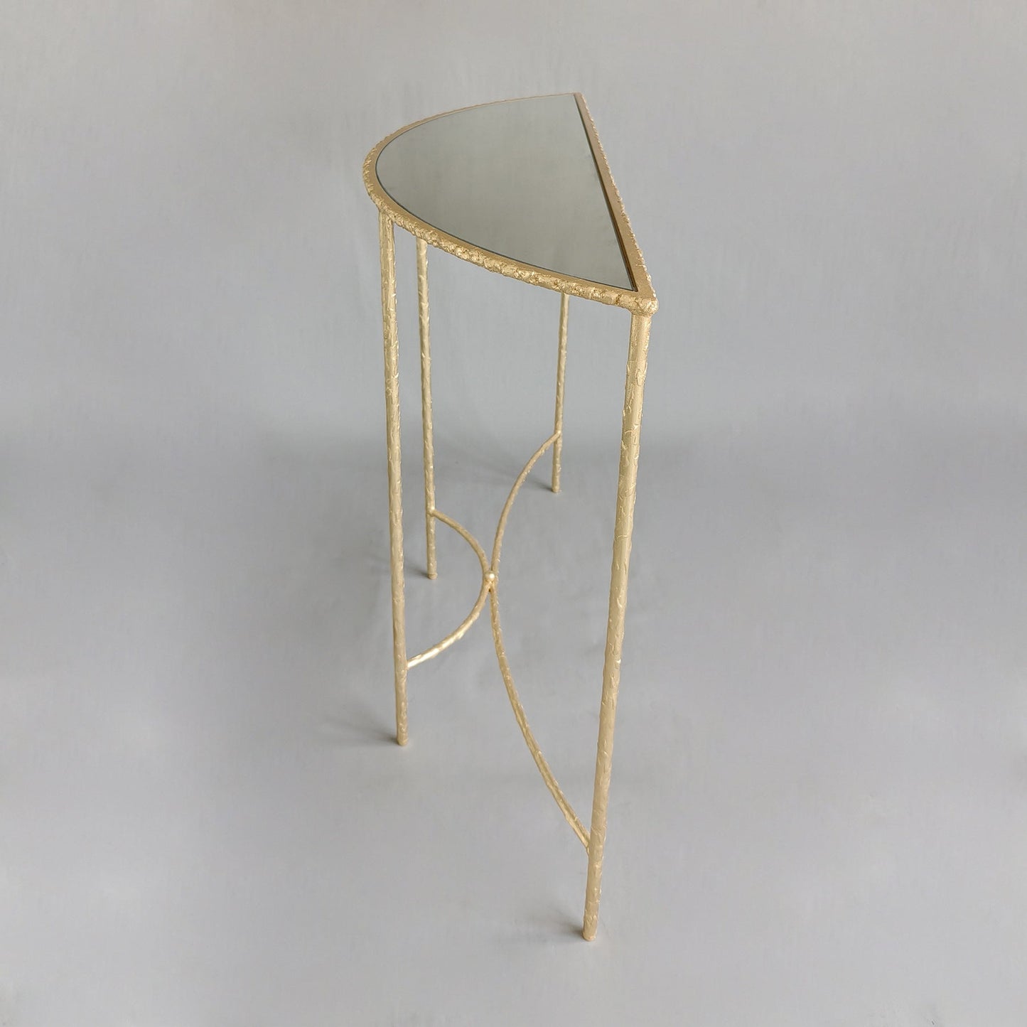 Modern Minimalist Curved Glass Iron Console Table 1-Tier For Entryways