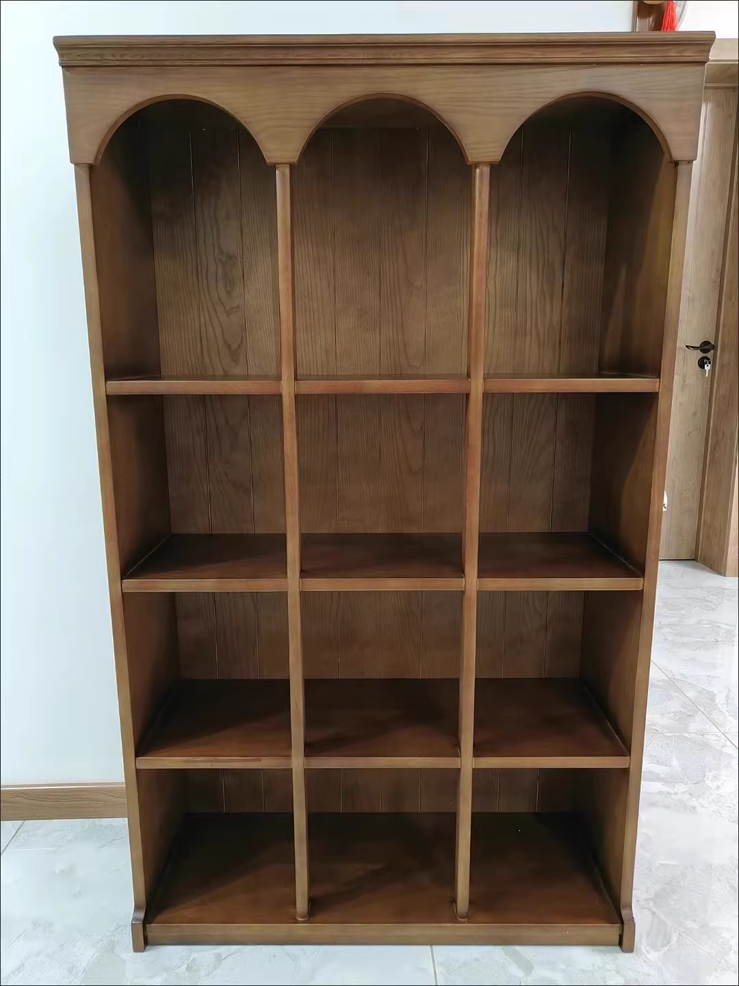 Traditional French Arched Rectangular Solid Wood Display Rack 5-Tier For Living Room