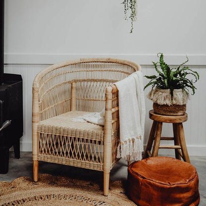Contemporary Nordic Handwoven Natural Rattan Accent Chair With Round Backrest - Breathable Indoor & Outdoor Lounge Chair For Balcony & Garden