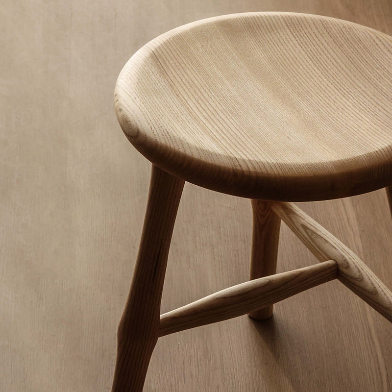 Traditional Japanese Solid Ash Wood Round Stool For Living Room