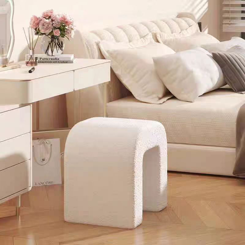 Modern Minimalist U-Shaped Sherpa Fabric Pine Vanity Stool Backless For Bedroom