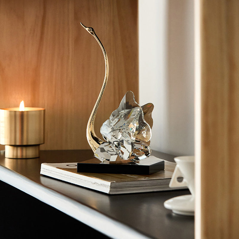 Modern Luxury Crystal Glass Metal Swan Figurine Set Decorative Sculpture Desk Decor For Living Room