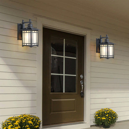 Traditional Chinese Waterproof Lantern Shaped Aluminum Glass 1-Light Outdoor Wall Sconce Lamp For Garden