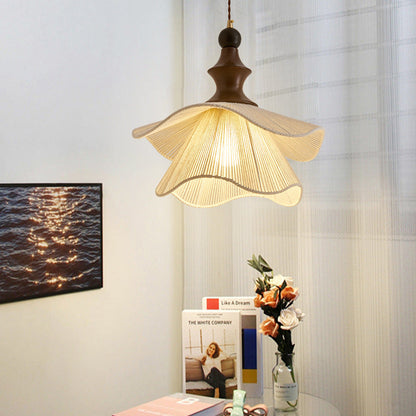 Traditional Vintage Petal Shaped Solid Wood Fabric 1-Light Pendant Light For Dining Room