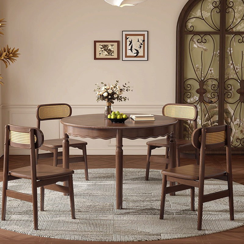 Traditional French Solid Wood Round Wavy Dining Table For 4-6 Seats