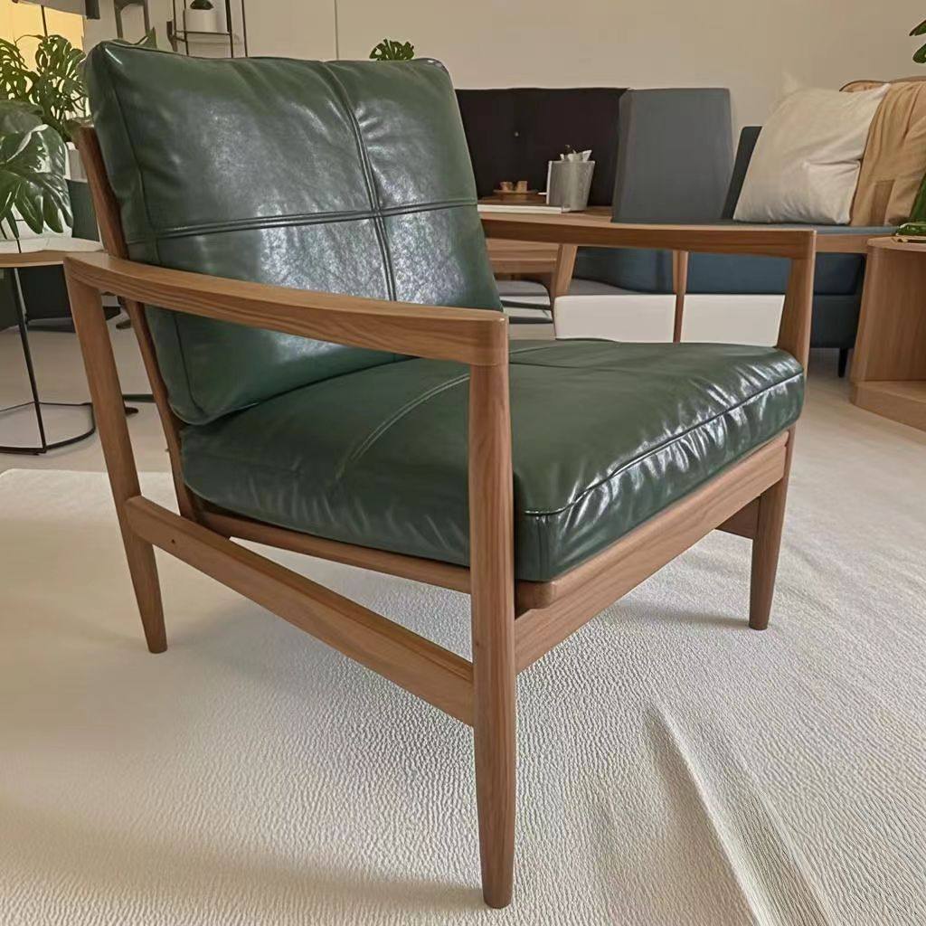 Traditional Vintage Rectangular Faux Oil-Waxed Leather Velvet  Rubberwood Accent Chair Backrest Armrest For Living Room