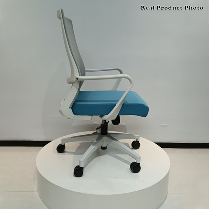 Modern Minimalist Ergonomic Desk Chair: Breathable Mesh & Lumbar Support - Height-Adjustable Office Chair For Home Office