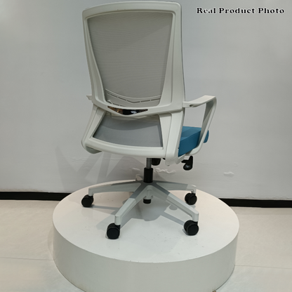 Modern Minimalist Ergonomic Desk Chair: Breathable Mesh & Lumbar Support - Height-Adjustable Office Chair For Home Office