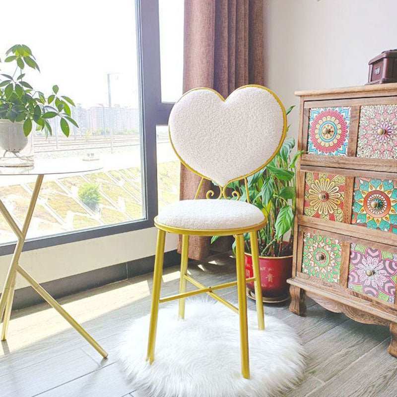 Modern Minimalist Heart-Shaped Teddy Fluff Fabric Velvet Metal Sponge Vanity Stool Backrest For Bedroom