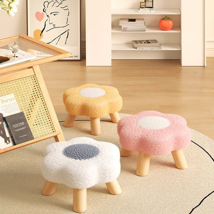 Contemporary Creative Kids Lamb Fleece Flower-Shaped Stackable Low Stool Backless Armless Design For Living Room & Bedroom