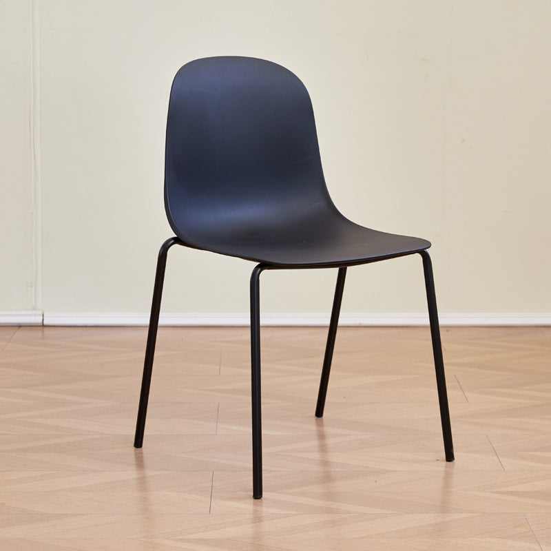 Modern Minimalist PP Plastic Iron Frame Curved Dining Chair Backrest Armless For Dining Room