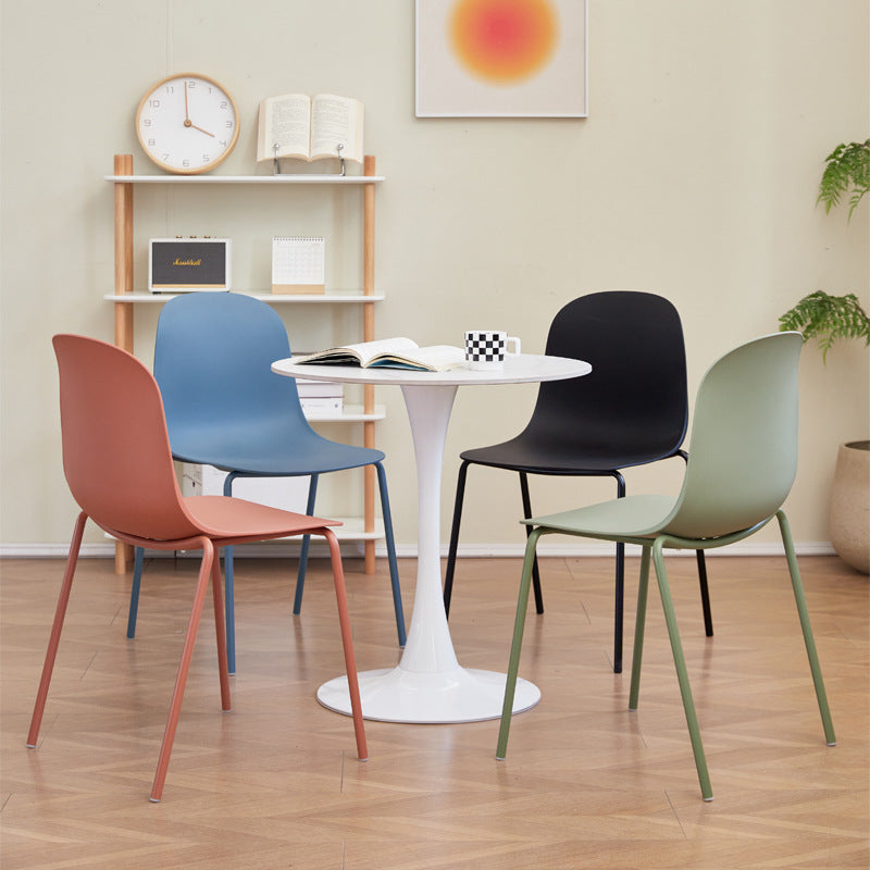 Modern Minimalist PP Plastic Iron Frame Curved Dining Chair Backrest Armless For Dining Room