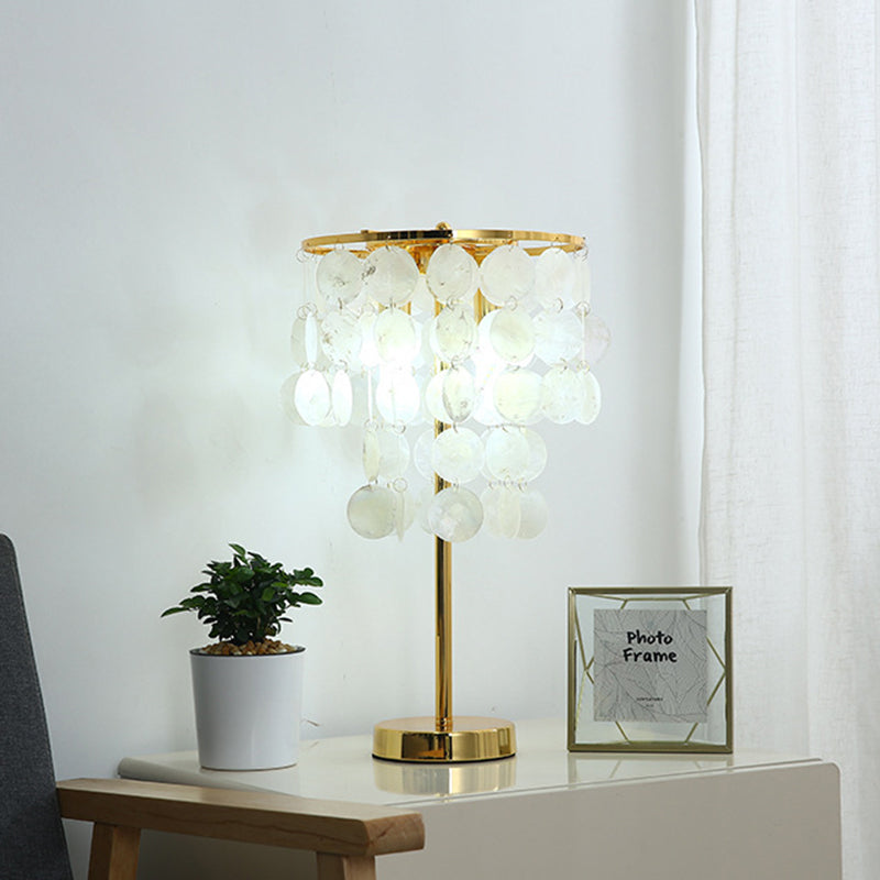 Contemporary Scandinavian Round Processing Natural Shell Iron 1-Light Table Lamp For Bedroom