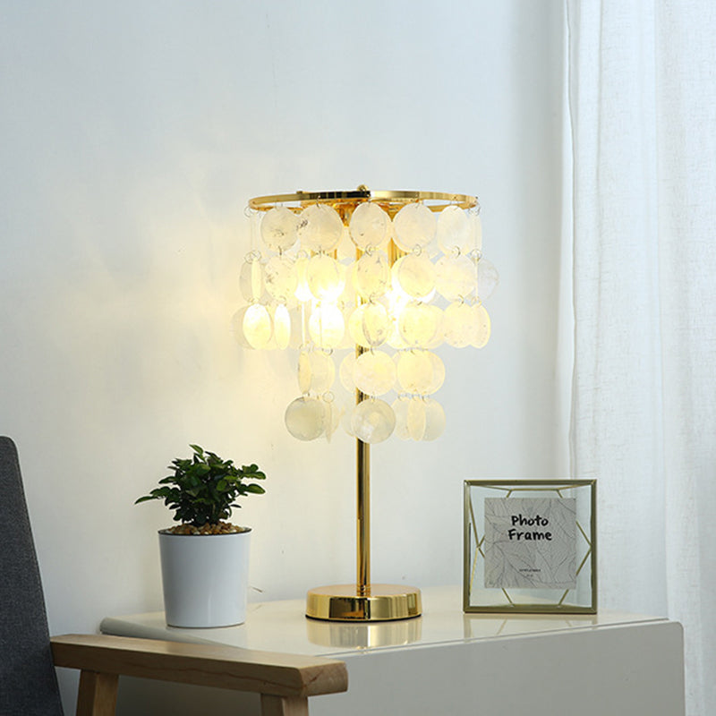 Contemporary Scandinavian Round Processing Natural Shell Iron 1-Light Table Lamp For Bedroom