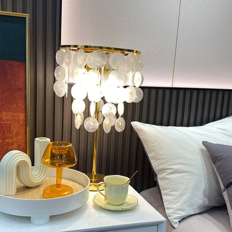 Contemporary Scandinavian Round Processing Natural Shell Iron 1-Light Table Lamp For Bedroom