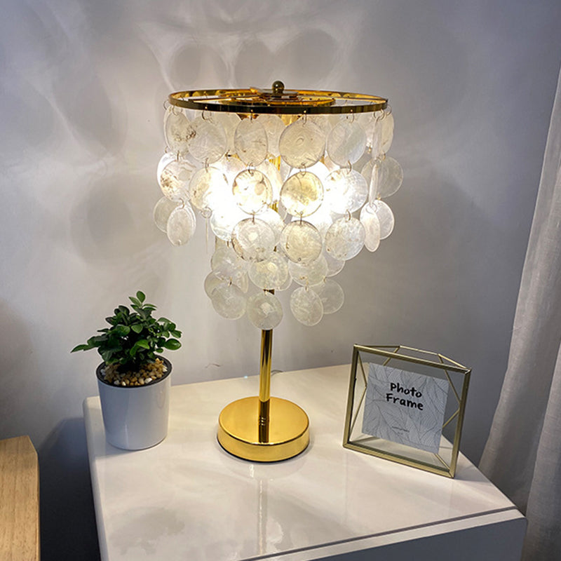 Contemporary Scandinavian Round Processing Natural Shell Iron 1-Light Table Lamp For Bedroom