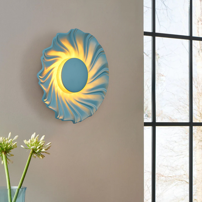 Modern Art Deco Resin Swirl-Shaped LED Wall Sconce Lamp For Living Room