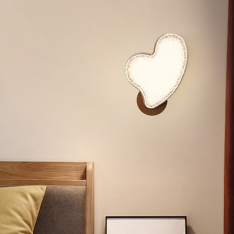 Contemporary Nordic Hardware Acrylic Heart-Shaped LED Wall Sconce Lamp For Living Room & Bedroom
