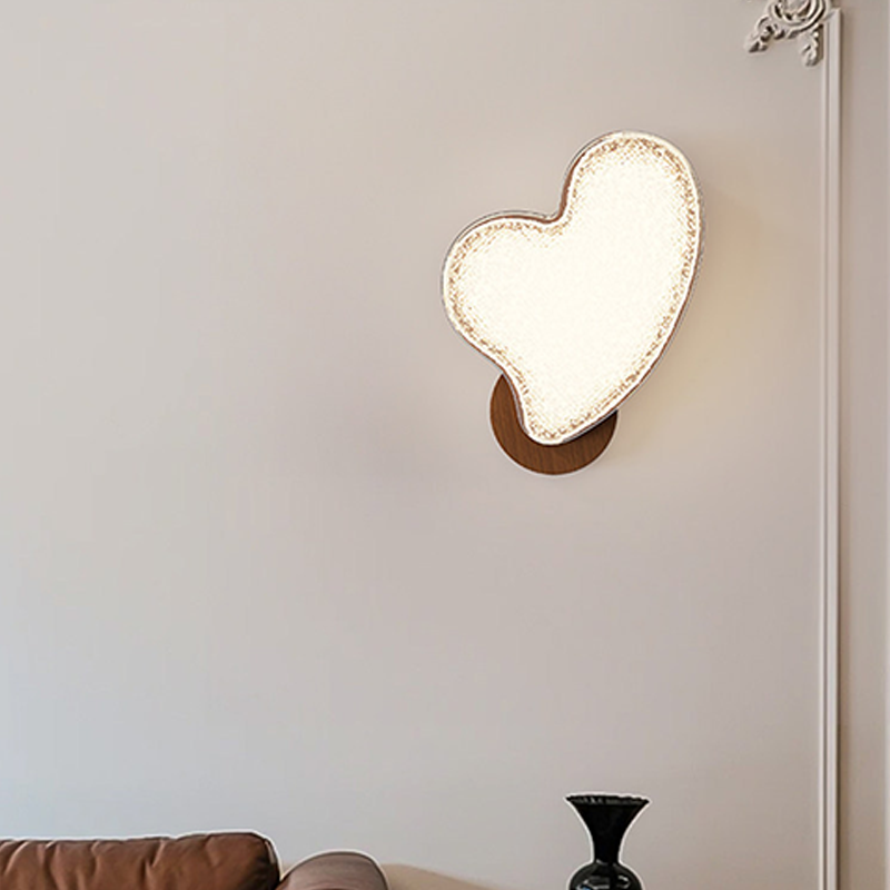 Contemporary Nordic Hardware Acrylic Heart-Shaped LED Wall Sconce Lamp For Living Room & Bedroom
