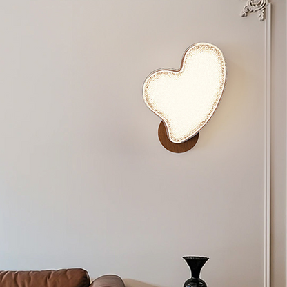Contemporary Nordic Hardware Acrylic Heart-Shaped LED Wall Sconce Lamp For Living Room & Bedroom