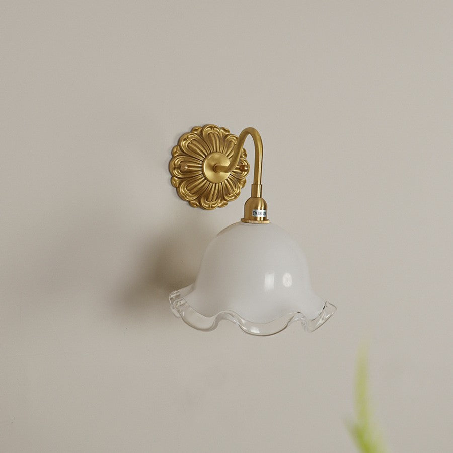 Traditional Rustic Flower Brass Glass 1-Light Wall Sconce Lamp For Bedroom