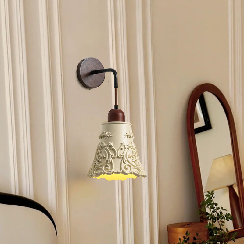 Traditional Vintage Carved Geometric Shape Resin Solid Wood 1-Light Wall Sconce Lamp For Bedroom
