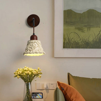 Traditional Vintage Carved Geometric Shape Resin Solid Wood 1-Light Wall Sconce Lamp For Bedroom