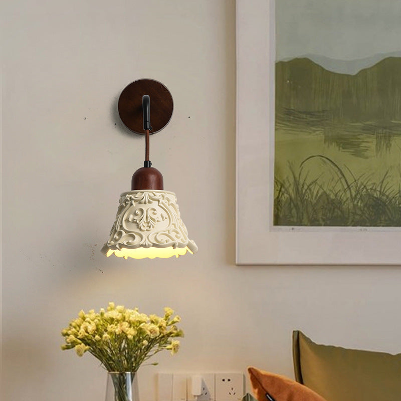 Traditional Vintage Carved Geometric Shape Resin Solid Wood 1-Light Wall Sconce Lamp For Bedroom