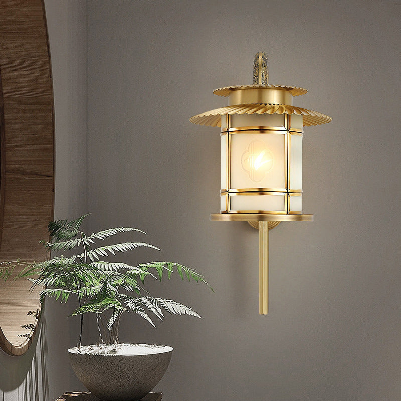 Traditional Chinese Eave Lantern Copper Soldered Glass 1-Light Wall Sconce Lamp For Hallway