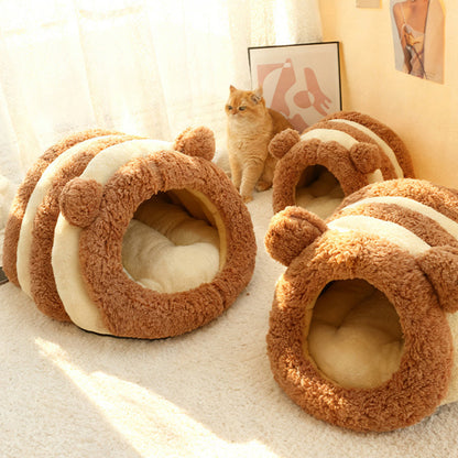 Contemporary Creative Alpaca Wool Arctic Fleece Bear-Shaped Cat Bed For Living Room & Bedroom