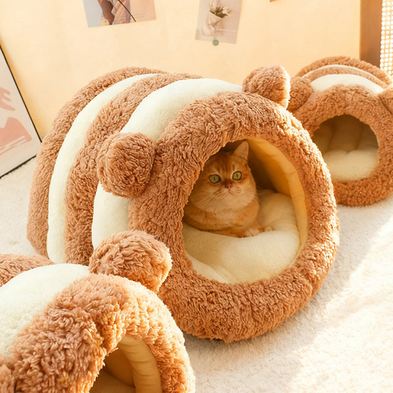 Contemporary Creative Alpaca Wool Arctic Fleece Bear-Shaped Cat Bed For Living Room & Bedroom