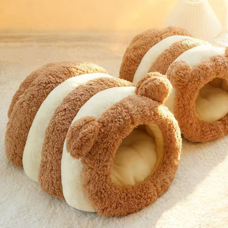 Contemporary Creative Alpaca Wool Arctic Fleece Bear-Shaped Cat Bed For Living Room & Bedroom