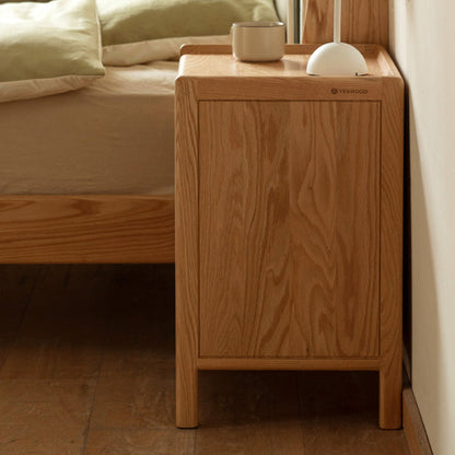 Contemporary Nordic Rectangular Solid Oak Nightstand 3-Drawer For Bedroom
