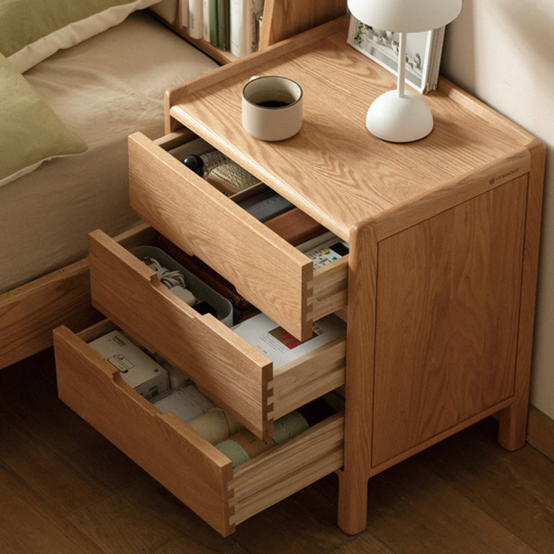 Contemporary Nordic Rectangular Solid Oak Nightstand 3-Drawer For Bedroom