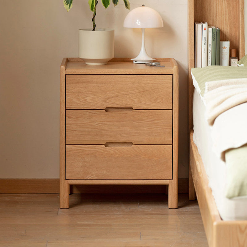 Contemporary Nordic Rectangular Solid Oak Nightstand 3-Drawer For Bedroom