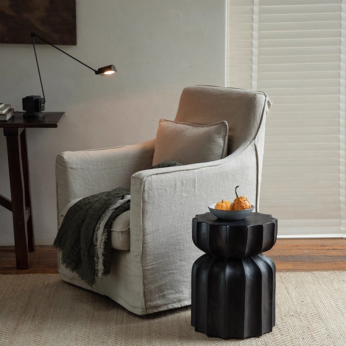 Contemporary Nordic Pumpkin Cylindrical Solid Pine Wood Side Table 1 Tier For Living Room