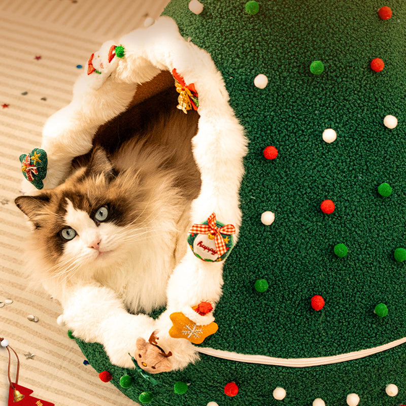 Contemporary Creative Conical Velvet Fabric PP Cotton Christmas Cat Bed For Bedroom