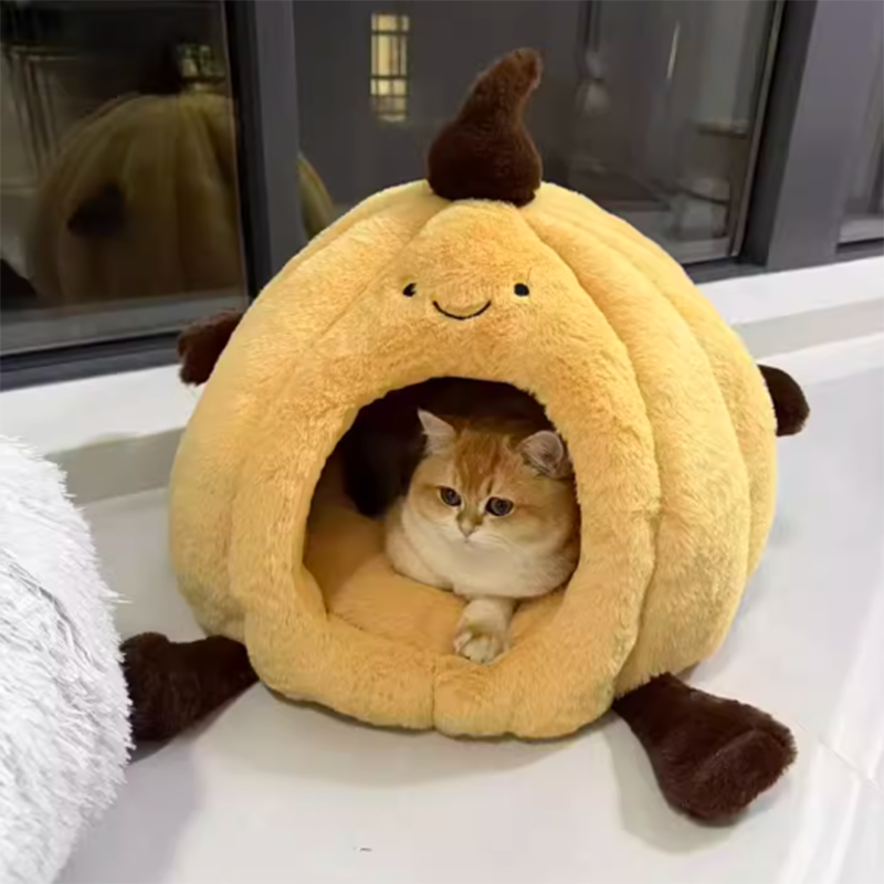 Contemporary Creative Round Velvet Fabric PP Cotton Semi-Enclosed Cat Bed For Bedroom