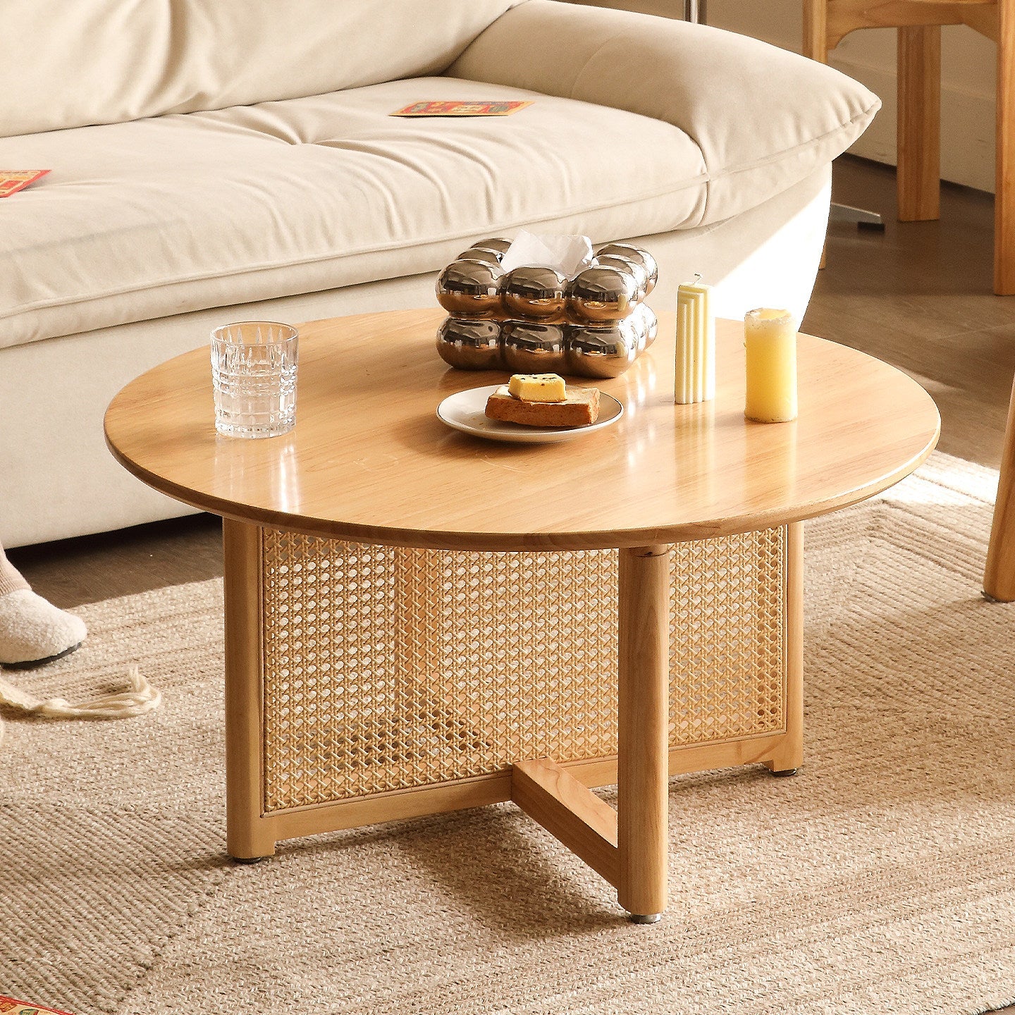 Traditional Vintage Round Rubberwood Solid Wood PE Rattan Coffee Table For Living Room