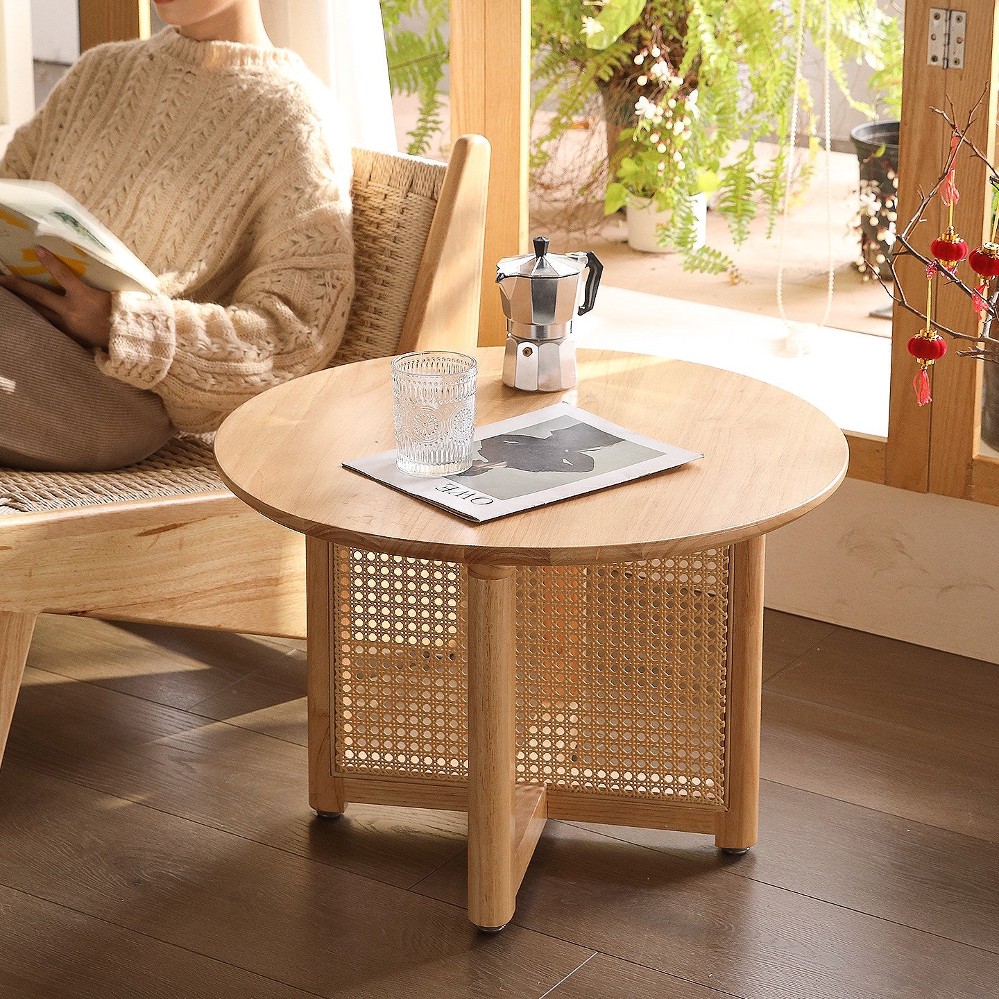 Traditional Vintage Round Rubberwood Solid Wood PE Rattan Coffee Table For Living Room