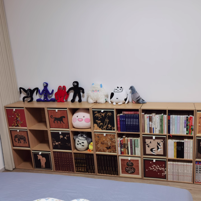 Traditional Vintage Square Multi-Layer Solid Wood Panel Fabric Storage Bookshelf 4/6/8/10-Cabinet For Living Room