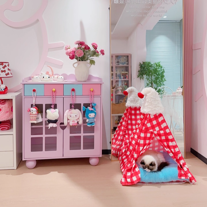Contemporary Creative Triangle Velvet Linen Polyester Christmas Tent Cat Bed For Bedroom