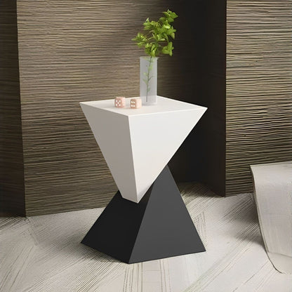 Modern Minimalist Triangular Carbon Steel Side Table For Living Room