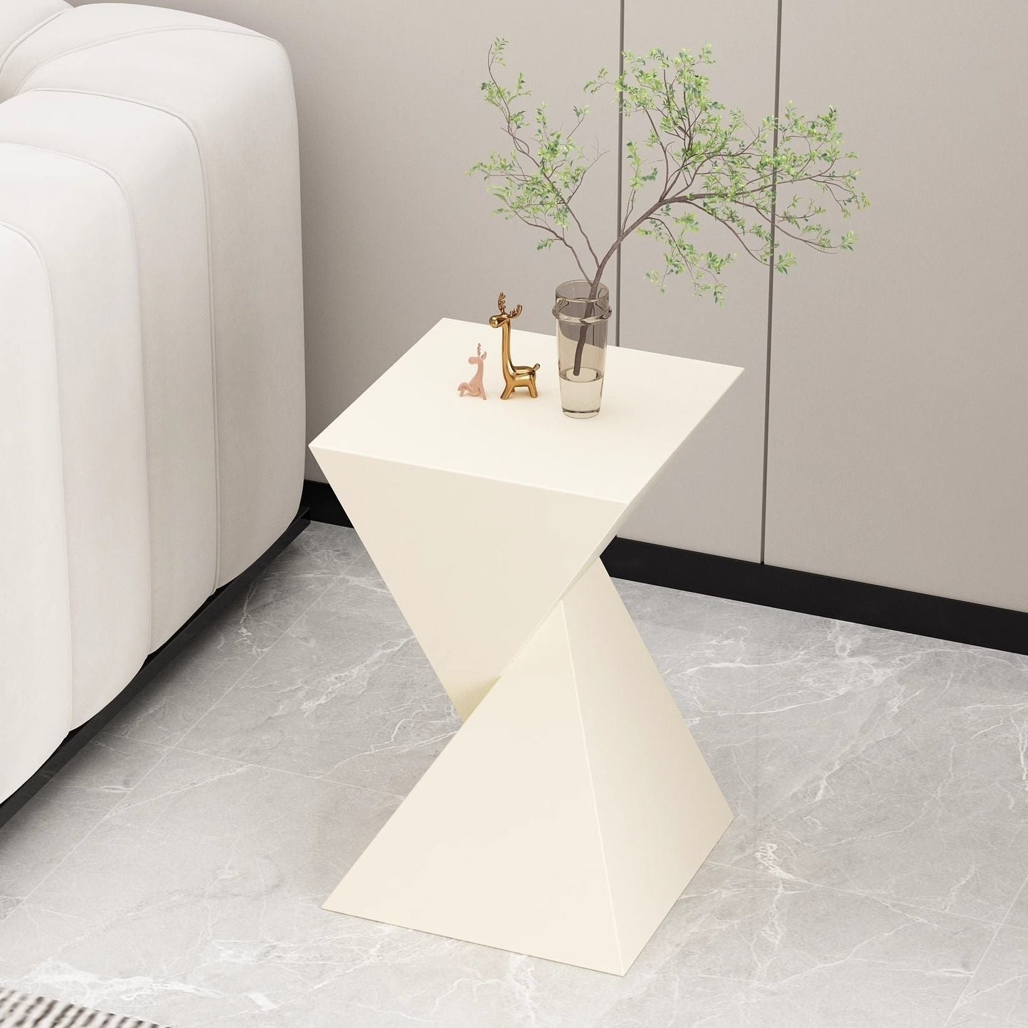 Modern Minimalist Triangular Carbon Steel Side Table For Living Room