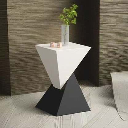 Modern Minimalist Triangular Carbon Steel Side Table For Living Room