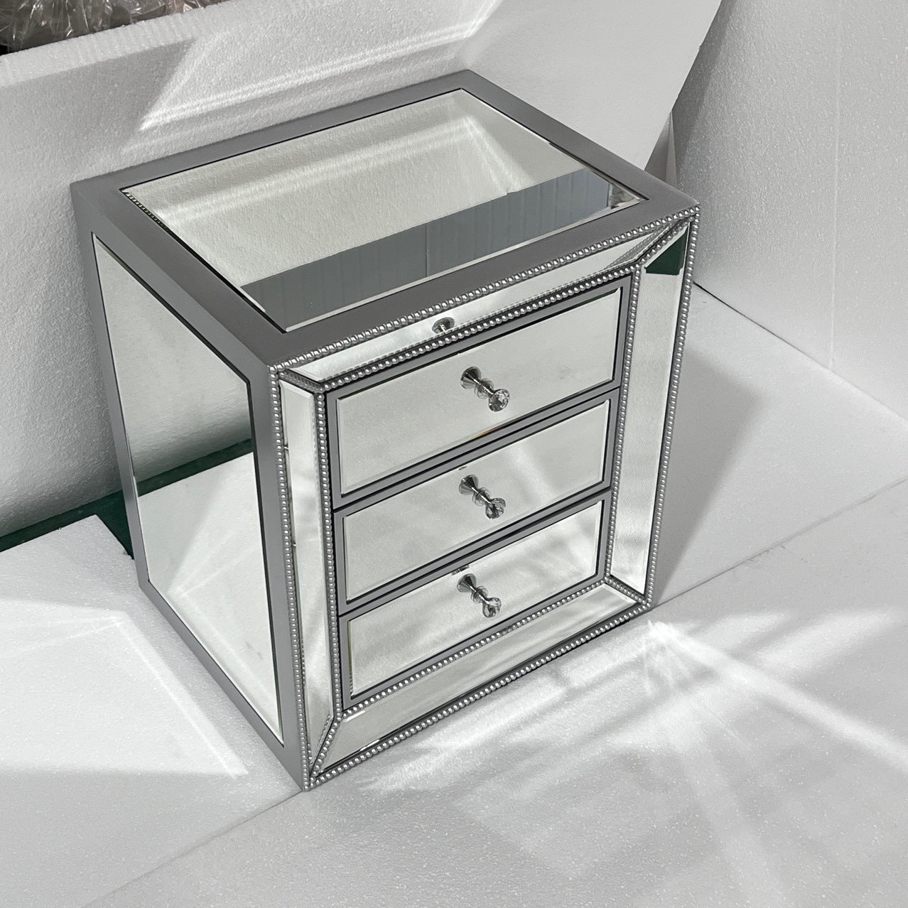 Modern Luxury Rectangular Glass Medium Density Fiberboard Nightstand 3-Drawer For Bedroom