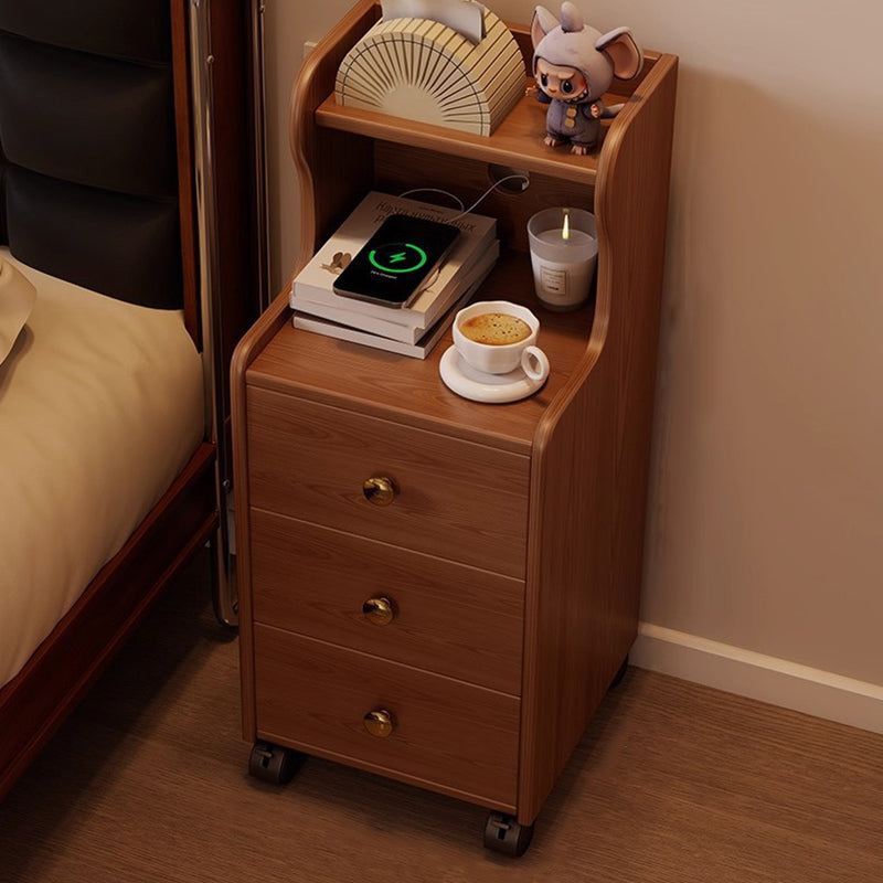 Traditional Vintage Rubberwood Rectangular Movable Nightstand With 3 Drawers Storage For Bedroom