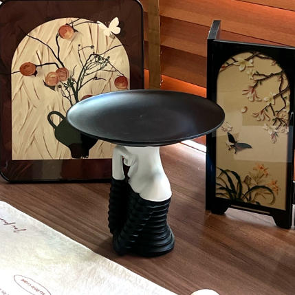 Modern Art Deco Resin Round Woman-shaped Desktop Storage Shelf For Living Room & Entryway
