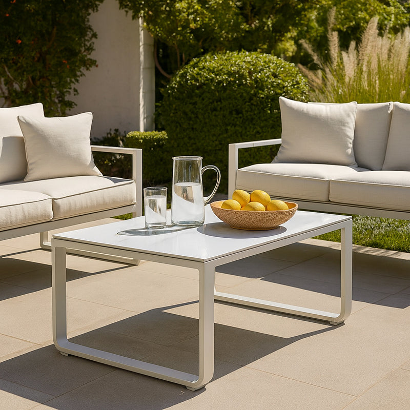 Rust-Resistant Rectangular Outdoor Coffee Table - 1-Tier Spacious Design For Balcony & Garden